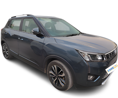 Mahindra XUV300-img